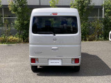 掲載画面内の[在庫確認/見積依頼]からお気軽に問い合わせください。登録陸送費用お見積りのため、ご納車先の住所を指定願います(※弊社営業時間 10:00〜18:00/火水曜休 での受付回答となります〉。