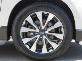 225/60R18