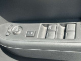 運転席窓操作部スイッチの画像です。
