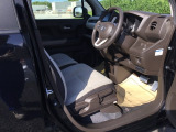 シートはフィット性も良く、楽な運転姿勢を保てます。