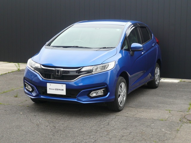 フィット1.3 13G L ホンダセンシング 4WD