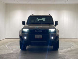 明るいLEDライトで、暗い夜道の運転も快適に。
