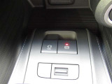 電動パーキングブレーキ付きです。