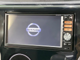 【純正ナビ】人気の純正ナビを装備しております。ナビの使いやすさはもちろん、オーディオ機能も充実!キャンプや旅行はもちろん、通勤や買い物など普段のドライブも楽しくなるはず♪
