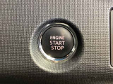 ワンプッシュでエンジンのスタート、ストップが出来て便利です。