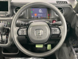【ステアリングスイッチ】運転中、前方から目線をそらすことなく、オーディオ等の操作が可能な便利機能!安心&快適なドライブを演出してくれます♪