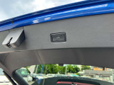 電動テールゲート付き ボタンひとつで開閉が可能です。