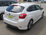 中古車でも気持ち良くお乗り頂けるように、仕上げ専門スタッフが外装ポリッシャー磨きと内装クリーニングを行いピカピカの状態で納車いたします!