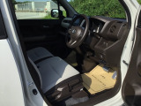フィット性も良く、楽な運転姿勢を保てます。