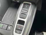 気になる車はすぐにお問い合わせください!画面右側の0066から始まる無料ダイヤルからお問い合わせ下さい!専門スタッフがお車のご質問にお答えいたします!