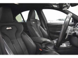 設備の整ったサービスセンターと広範囲にわたるサービスメニューほか、万が一の時の自動車保険やレッカーサービスなど、お客様のカーライフに、確かな品質と手厚いサポートでお応えいたします。