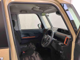 たとえばダイハツのお店にある、たくさんのスマアシ搭載車は、正常に作動する事をしっかり確認します。
