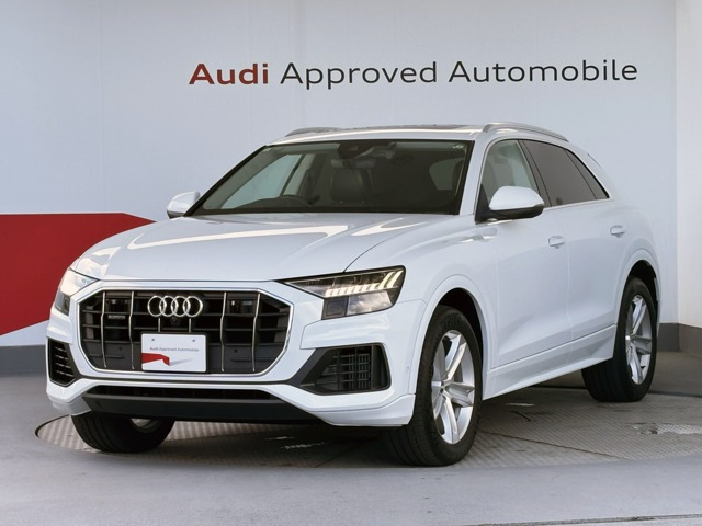 Q8 55 TFSI クワトロ デビューパッケージ ラグジュアリー 4WD 