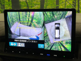 【マルチビューカメラシステム】専用のカメラにより、上から見下ろしたような視点で360度クルマの周囲を確認することができます☆死角部分も確認しやすく、狭い場所での切り返しや駐車もスムーズに行えます。