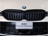 【キドニーグリル】BMWは約90年もの間、ほぼ全ての車両にひと目でBMWだと分かるこの特徴的なフロントグリルが備えられ、デザイン・アイコンとして親しまれてきました。