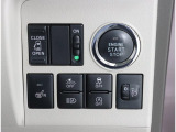 運転席から簡単に操作が可能です!