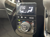 【オートエアコン】一度お好みの温度に設定すれば、車内の温度を検知し風量や温度を自動で調整。暑い…寒い…と何度もスイッチ操作をする必要はありません。快適な車内空間には必須の機能ですね♪