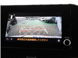 お車選びをお楽しみ頂けるよう、在庫車の展示スペースを十分に確保しております。