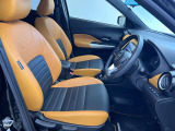 【運転席シート】ゆったりと広々した空間です。ストレスなく運転ができますよ!