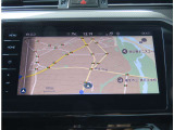 ディスカバーメディア搭載。「VW Connect」というeSIMが内蔵された画期的なシステムです。地図データなど自動で情報を更新することができるのが大きな魅力。なお、CD/DVD・TVは廃止されてます