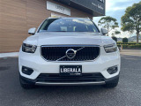 XC40 B4 モメンタム ワンオーナー 修復歴無し