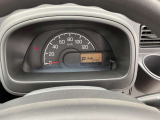 シンプルで見やすいデザイン!車の状態が一目でわかります!