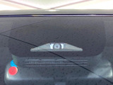 【トヨタセーフティセンス】走行中に前方の車両等を認識し、衝突しそうな時は警報とブレーキで衝突回避と被害軽減をアシスト。より安全にドライブをお楽しみいただけます。