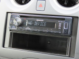 社外のCD・ラジオプレーヤーを装備してます。ナビ各種をオプションでご用意してますので、ご希望がありましたらお問合せ下さい!