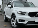 ◆ヘッドライト/VOLVOの代名詞ともいえるTシェイプのライトは、北欧神話のトールハンマーをイメージした意匠です