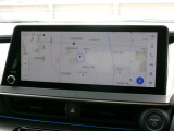 DCM(専用通信機)を装備したコネクティッドナビです。なお無償でのご利用期間は限定(令和11年7月まで)されています。詳しくは営業スタッフにお問い合わせください。