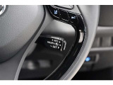 【レーダークルーズコントロール】高速道路を頻繁に利用する方におすすめのレーダークルーズコントロール。前を走っている車との適切な距離を保って走行してくれます。長距離運転の疲労感も違いますよ。適度な休憩も