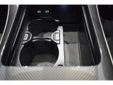 メルセデス・ベンツ/スマート正規販売店で販売される保証付のメルセデス・ベンツおよびスマート認定の中古車で、初度登録から10年未満の車両