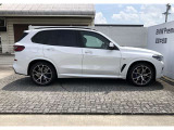 BMW正規ディーラーから、安心の認定中古車をお届けします。遠方からお買い求めのお客様にはお近くのBMW正規ディーラーサービス工場をご紹介いたします。【お問い合わせは 059-238-2288まで】