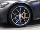 チタニウムグレーペイントAMG21インチ鍛造AW&AMGカーボンセラミックブレーキ装備しております!