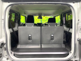 普段のお買い物や通勤、送迎等に十分な荷室スペースを確保しております。セカンドシートを倒すと、大きな荷物の積載も可能です♪