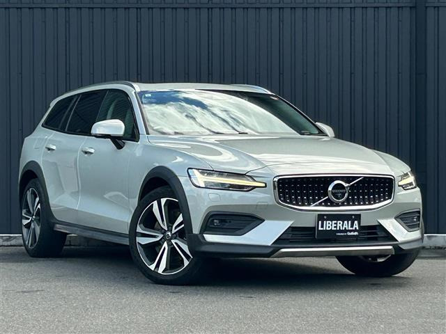 V60クロスカントリーT5 AWD プロ 4WD4WD 本革シート