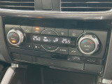 【左右独立型フルオートエアコン】運転席と助手席でそれぞれお好みの温度に設定可能。同乗者にも配慮した、快適な空調をお届け致します。
