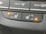 【シートヒーター】寒い日に重宝するシートヒーター!エアコンより早く温まってくれるので寒がりの人も安心ですね♪エアコンの温風は乾燥するから苦手、という方にもをおすすめです。