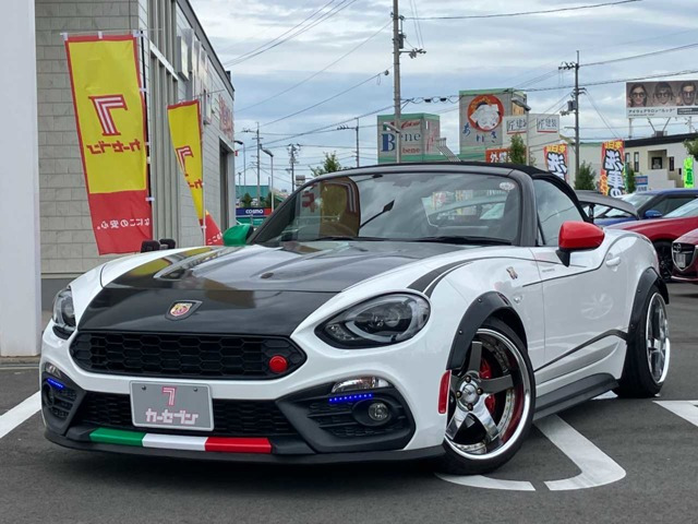 アバルト124スパイダー 1.4 