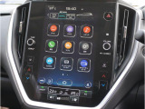 大型かつ高精細のディスプレイに、、車両やエアコンの設定、SUBARU STARLINK、ラジオやテレビなどさまざまな機能を内蔵しております。