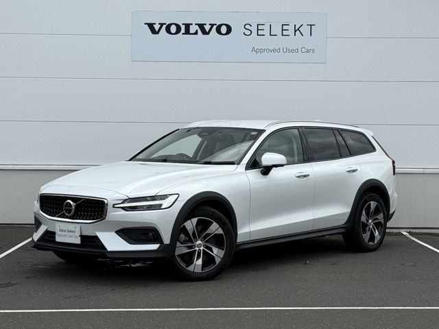 V60クロスカントリー プラス B5 AWD 4WD 