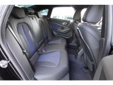 リアシートも広々とご利用頂けます。お車詳細や展示状況はフリーダイヤル(0078-6002-498412)またはBPS城東鶴見06-6933-6600迄お気軽にお問合せ下さい。