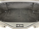 【トランク】積み込みやすくて、たっぷり積める荷室です。シートアレンジできるものは、乗車人数と荷物の量や大きさによってシートを動かすことができるので、より快適なドライブが可能です!