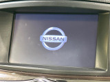 【メーカー純正ナビ】インテリアに溶け込むスタイリッシュな「専用設計」メーカーナビを装備♪視認性や操作性など基本性能にも優れ、より上質なカーライフをお楽しみいただけます。