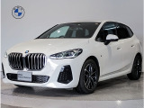 【BMWの伝統】BMWのお車は、“駆け抜ける歓び”を意識し、走行の安定性とコーナリングの良さを追求し、思い通りにハンドルの操作可能です。