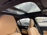 S60 アルティメット B4 本革シート サンルーフ