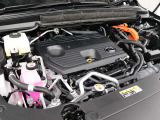 A25A-FXS型 2.5L 直4 DOHCエンジンと1KM型 交流同期電動機ハイブリッドシステム搭載、4WDです。
