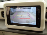 バックモニター付きなので車庫入れもラクラクです♪