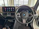 アクティブクルーズコントロール付きです。前車追従式のクルーズコントロールですので渋滞時も便利です。