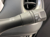 【オートライト】周りの明るさに応じて自動でヘッドライトの点灯・消灯ができる機能です!ライトの付け忘れ・消し忘れなどが無くなり、雨の日や夕方の走行も安心!トンネル通過時も便利ですね♪